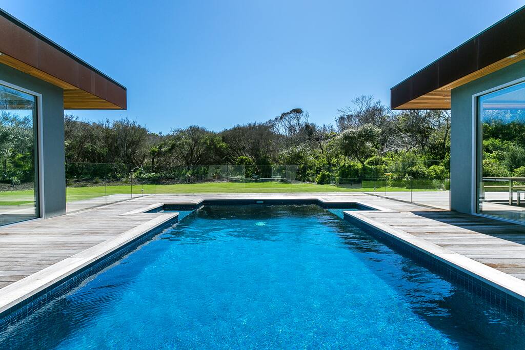 Private 5 bedroom beach house with pool - Houses for Rent 