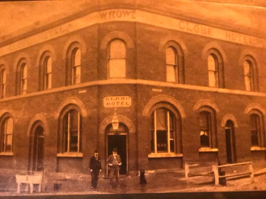 Globe Guesthouse in 1853