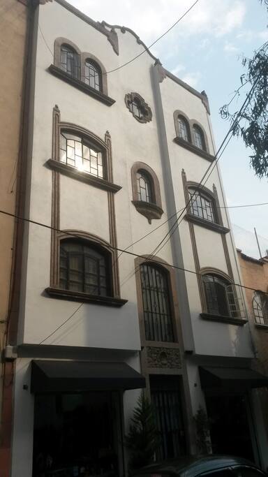 fachada del edificio tipo europeo