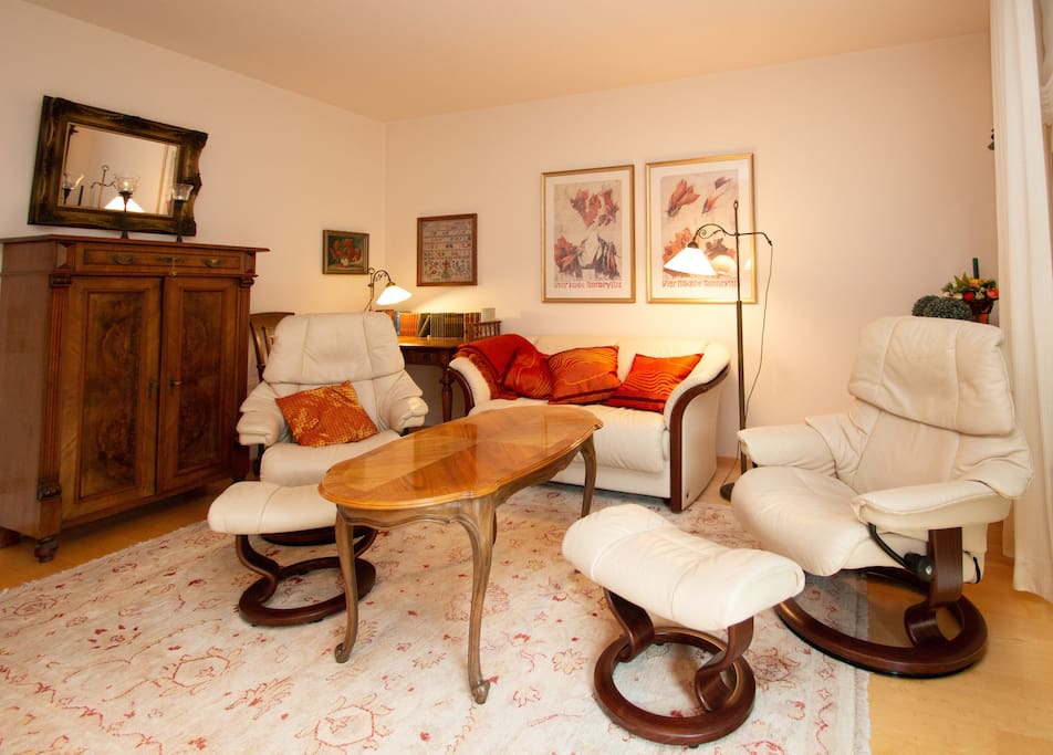 Wohnzimmer (Sitzbereich)