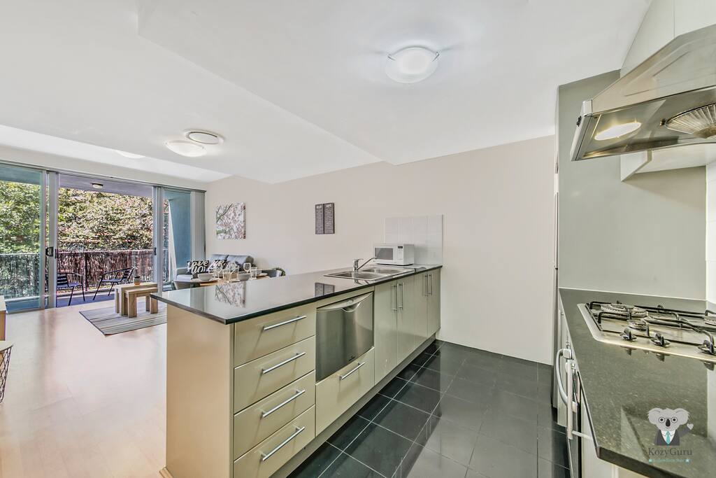 Full Size Kitchen with Stainless Steel Appliances
