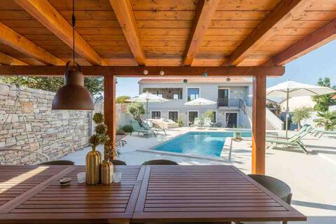 Casa Juno -Poolvilla with style and  heart ♥️ New⭐️
