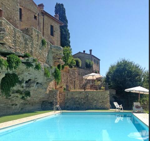 Oasis with pool between the Crete  Senesi