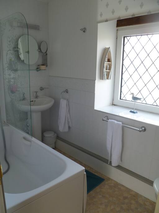 Upstairs bathroom