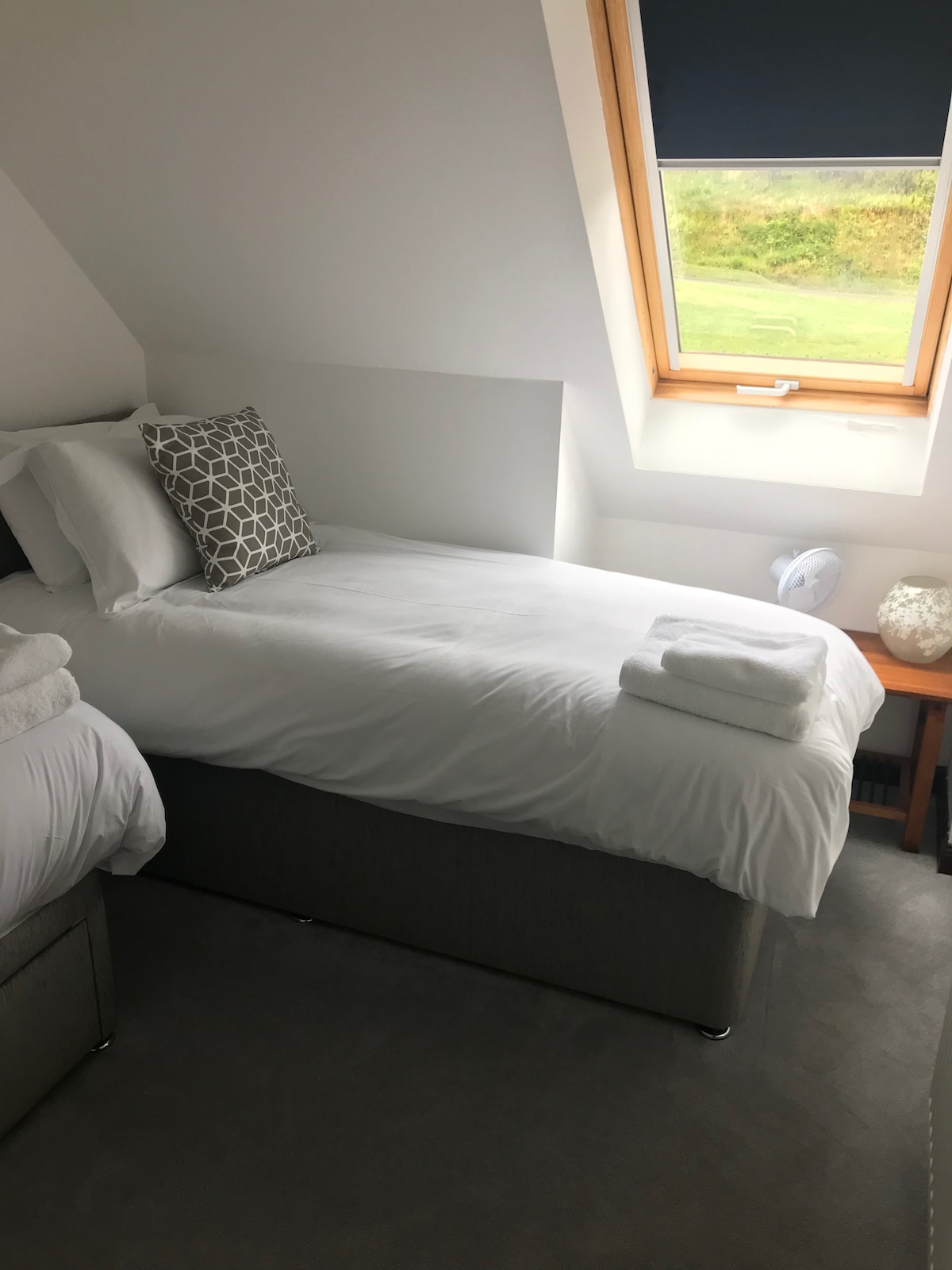 Smaller room with twin beds, this can also be made up with a double bed.