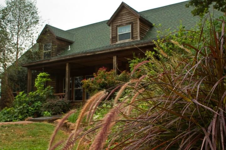 Lakeview - Lodge and Cottage