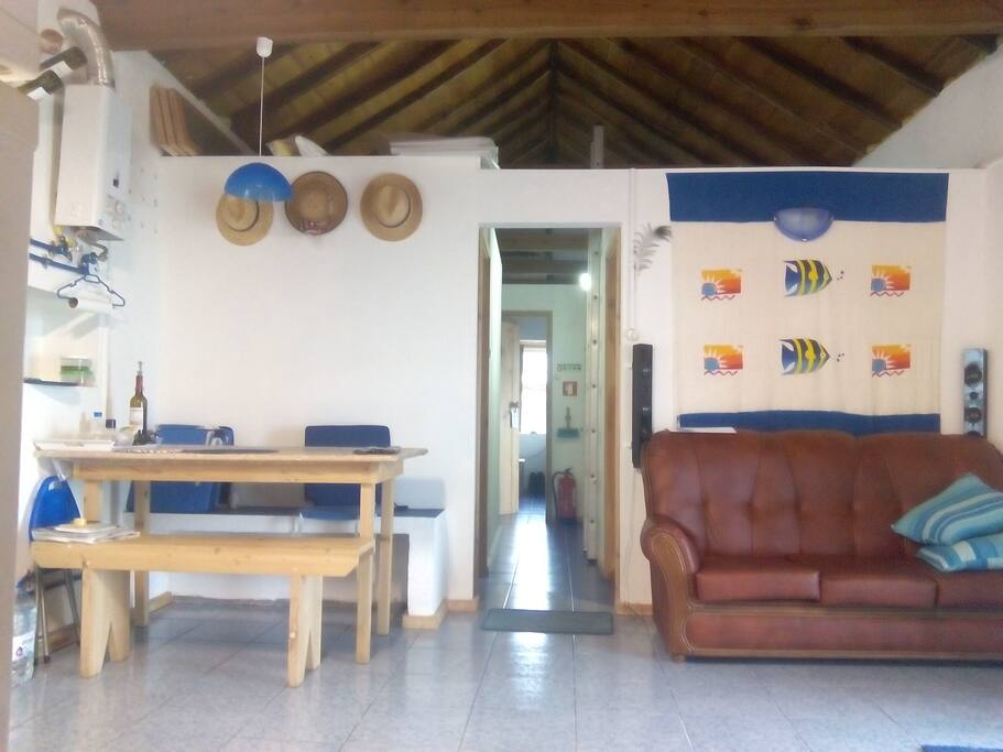 Vista da Sala/Cozinha para o Corredor
