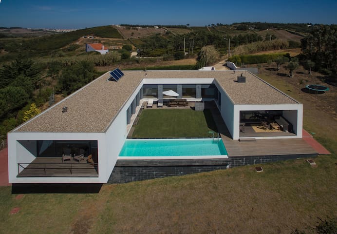 U House Ericeira