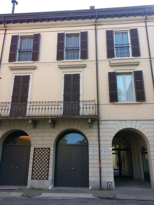 ... un palazzo storico, nel delizioso centro ...
