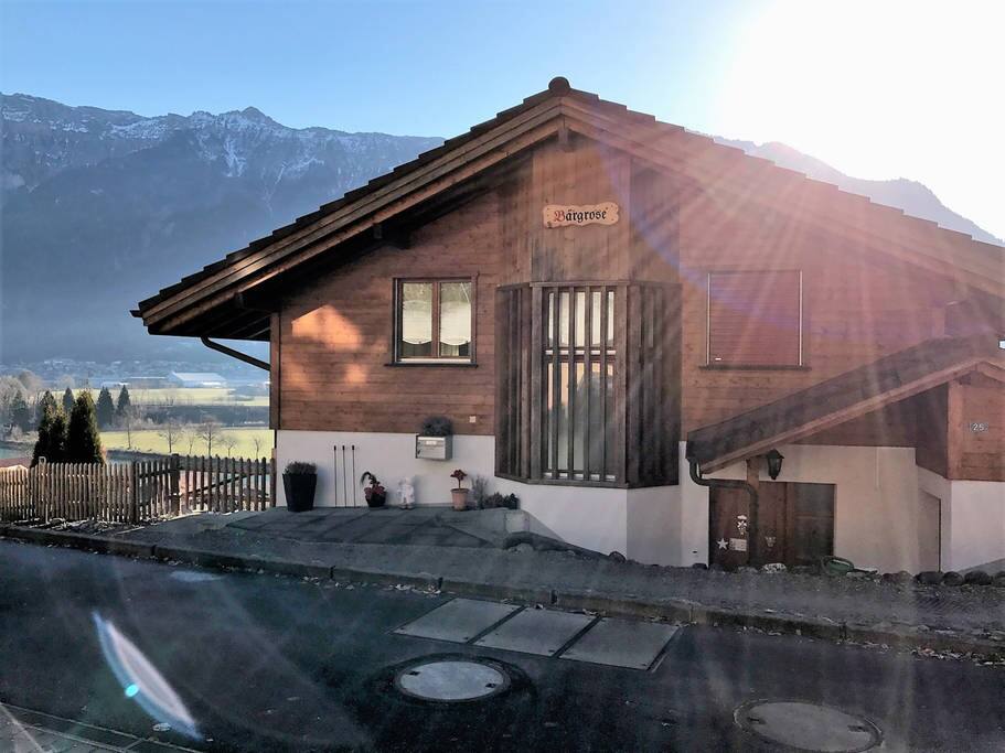Wunderschönes Schweizer Ferienhaus | Stunning Swiss Chalet