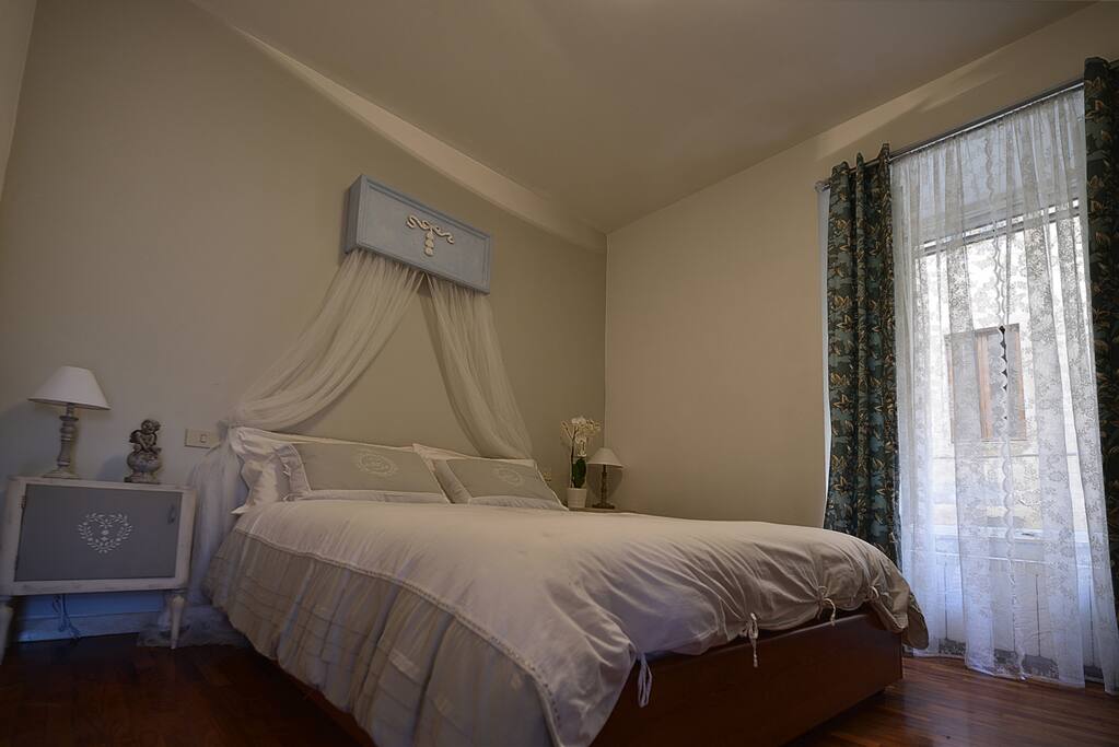 Camera da letto matrimoniale