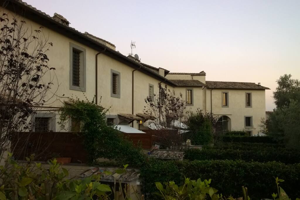 vista facciata interna Casale