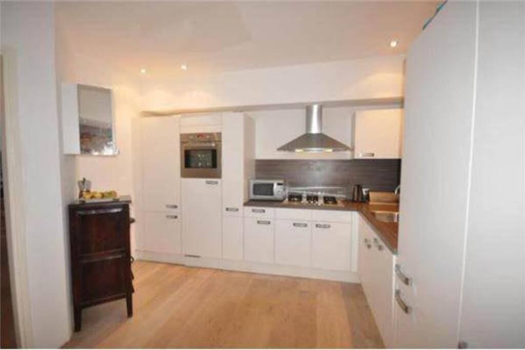 Kitchen with all you need to make your perfect meal.