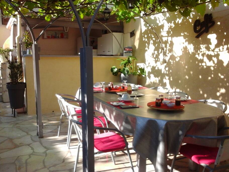 LIEU DU PETIT DEJEUNER