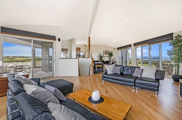 Port Fairy Beach House gallery image 3