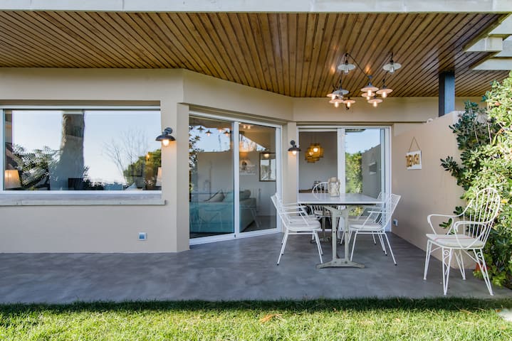 Despierta con la brisa marina en este apartamento de la Costa Brava