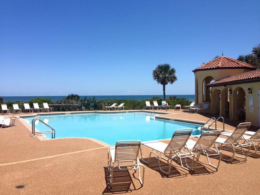 Adult pool and club house