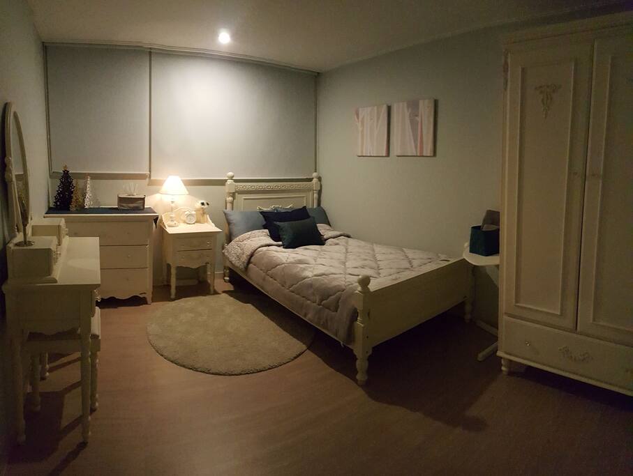Private bedroom