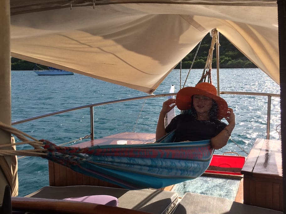 Aft hammock