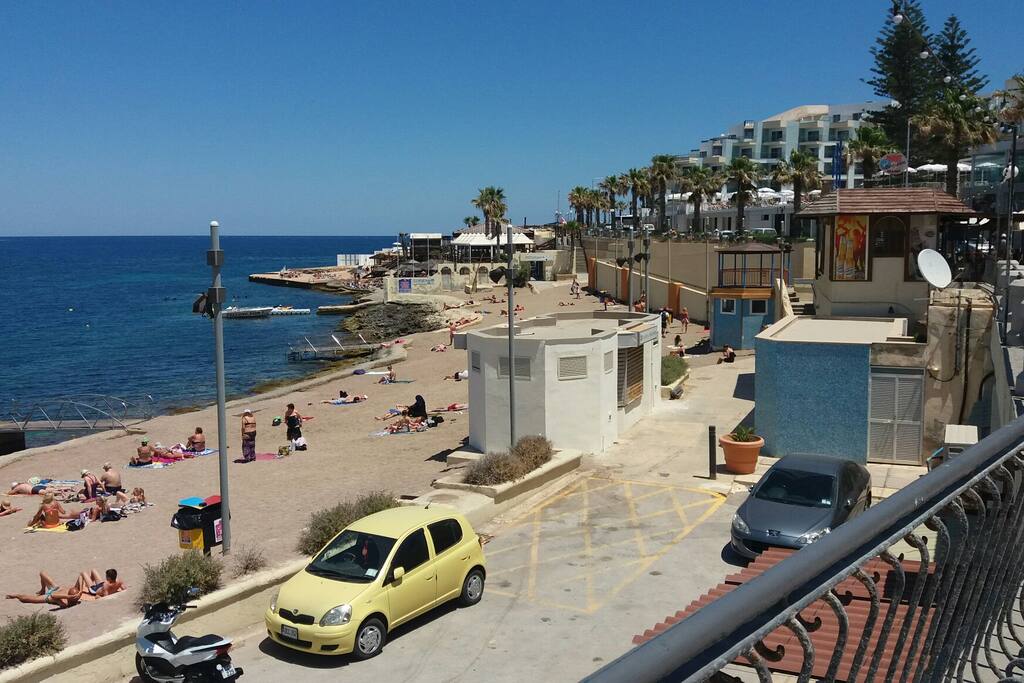 7 minute walking distance from the apartment