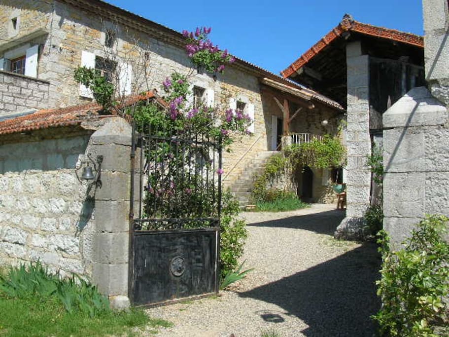 Entrée du Mas