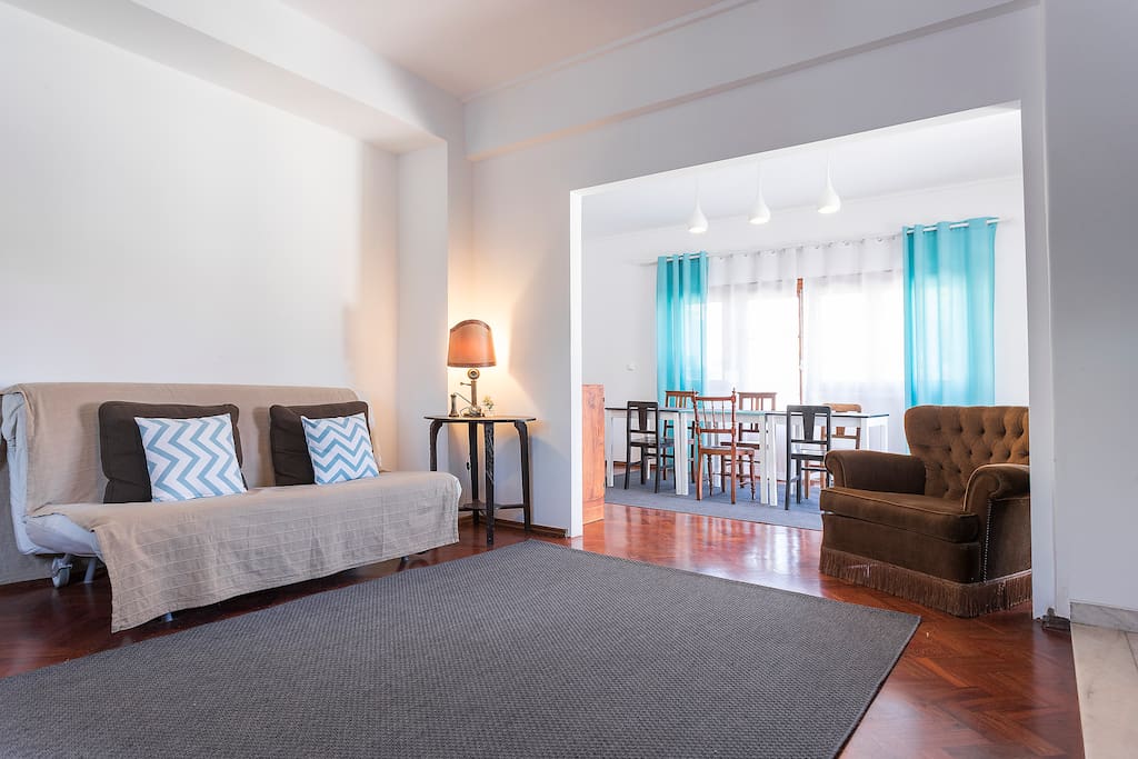 Common areas, living room.