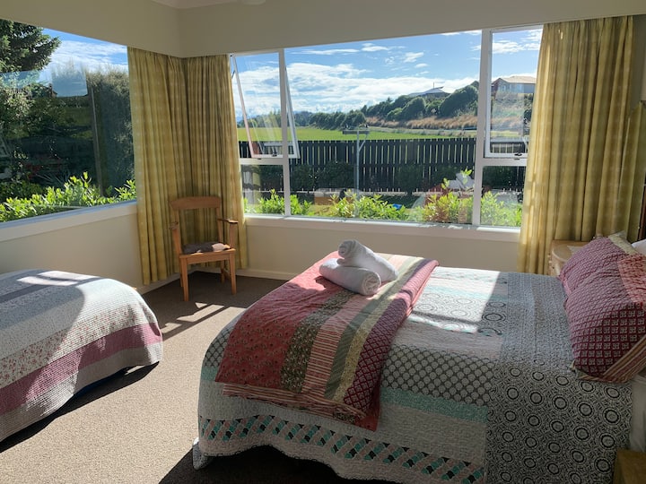 Spálňa 1 - 1 x dvojlôžková + jednolôžková