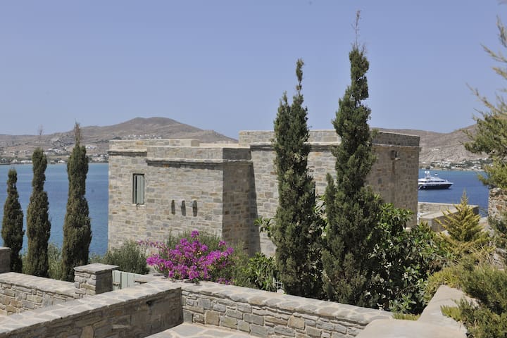 Paros Cyclades Blue Villa sea front in Naoussa gallery image 2