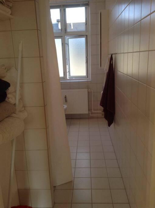 Spacious bathroom