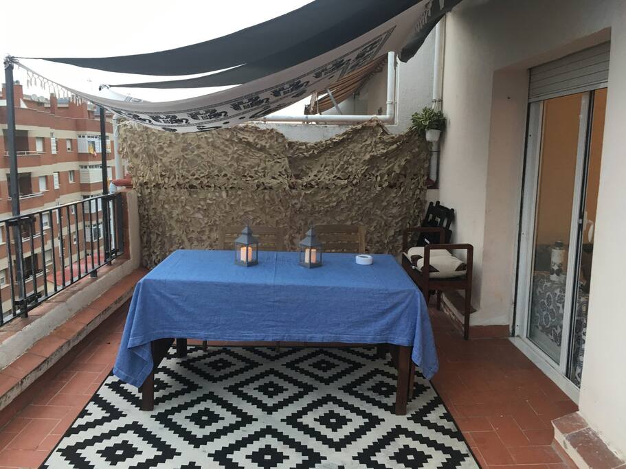 Terraza con toldos
