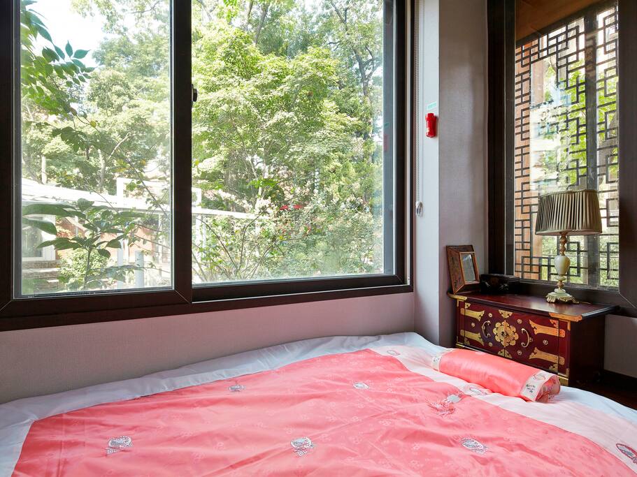 206 bed