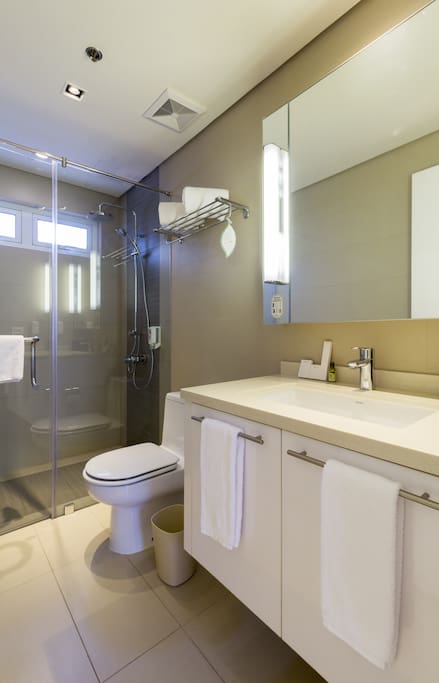 Studio Bathroom Area