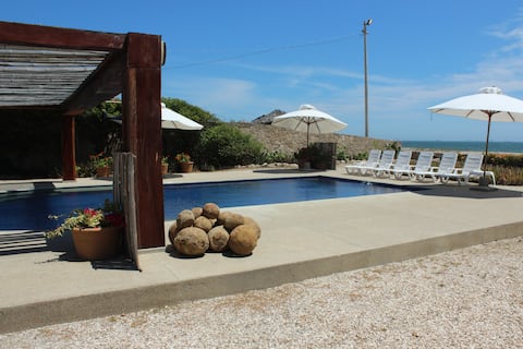 Calmachicha Luxury Beach House