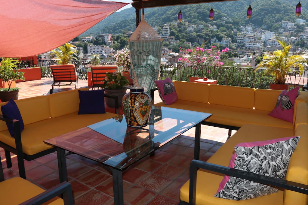 Main guests sitting area on patio