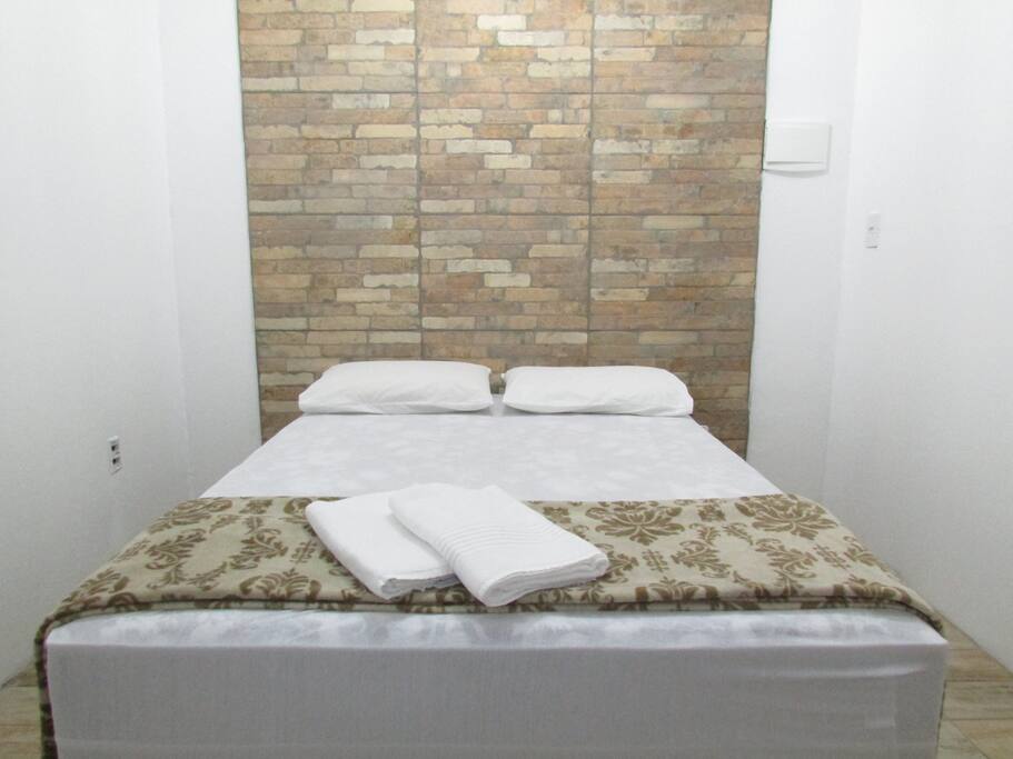 Quarto inferior/abajo.