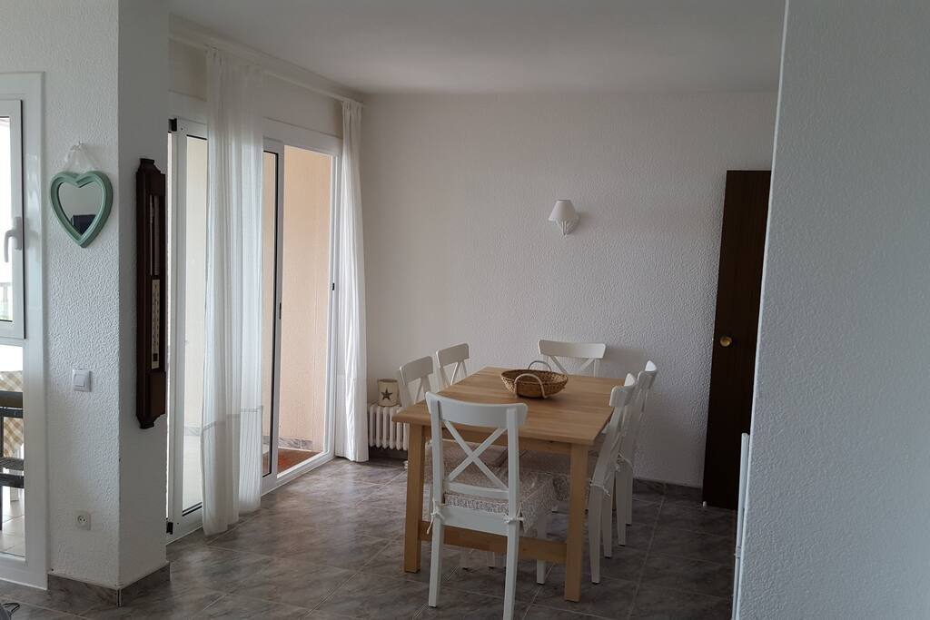 comedor con mesa extensible
