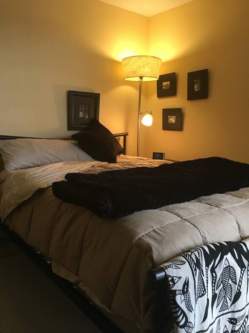 Just added: an extra comfortable queen bed.