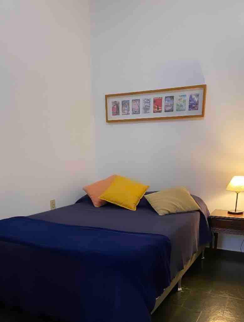 СТАЯ С ДВОЙНО ЛЕГЛО 