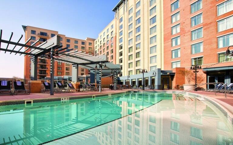 2 BR Deluxe Wyndham at National Harbor (DC)