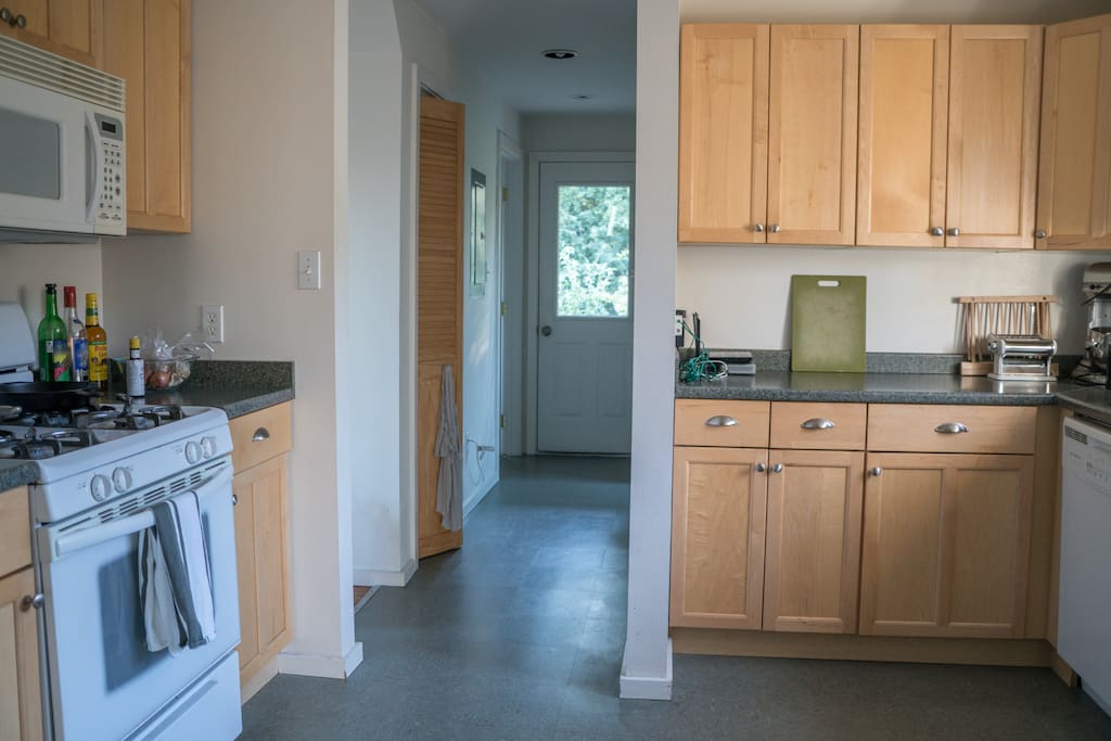 Full use kitchen with gas range and dishwasher