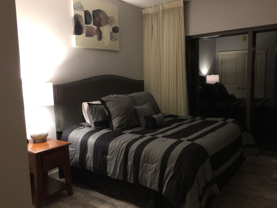 Newly remodeled BR with King bed (current look)