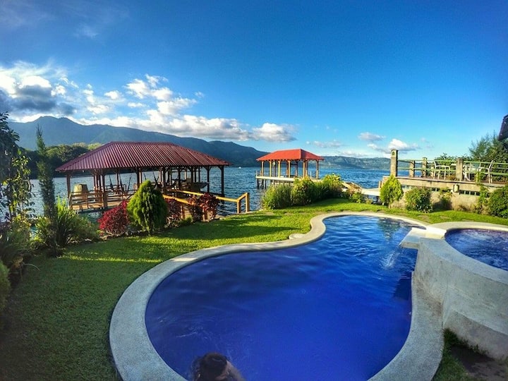 Casa en Isla del lago de Coatepeque Casas de campo en alquiler en