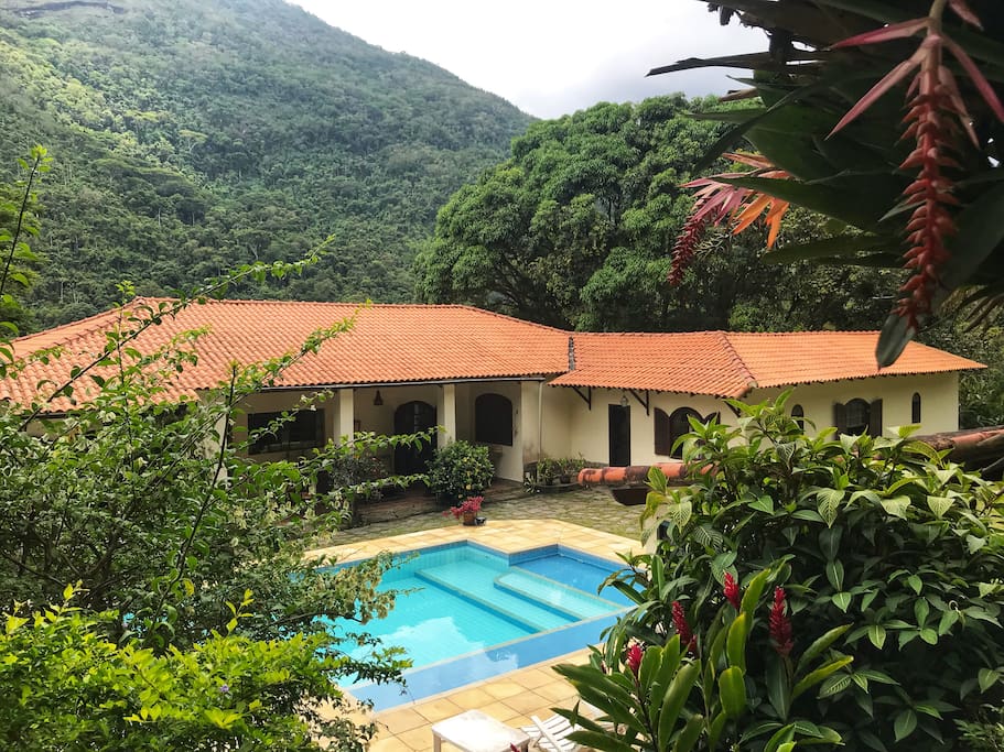 Casa de campo rústica com Vista Cinematográfica Casas de