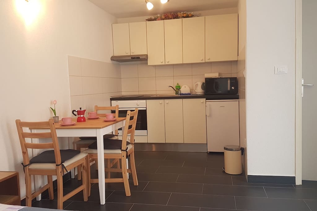 Kitchen and dining table