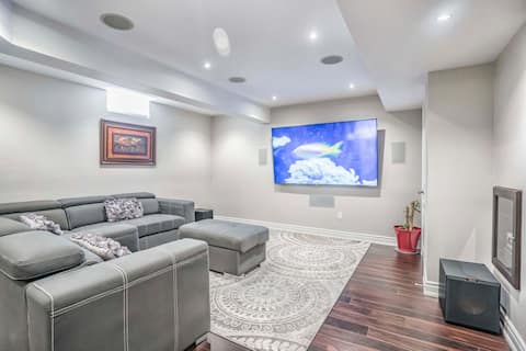 Top performing Airbnb: Chic Basement Retreat! in Greensborough