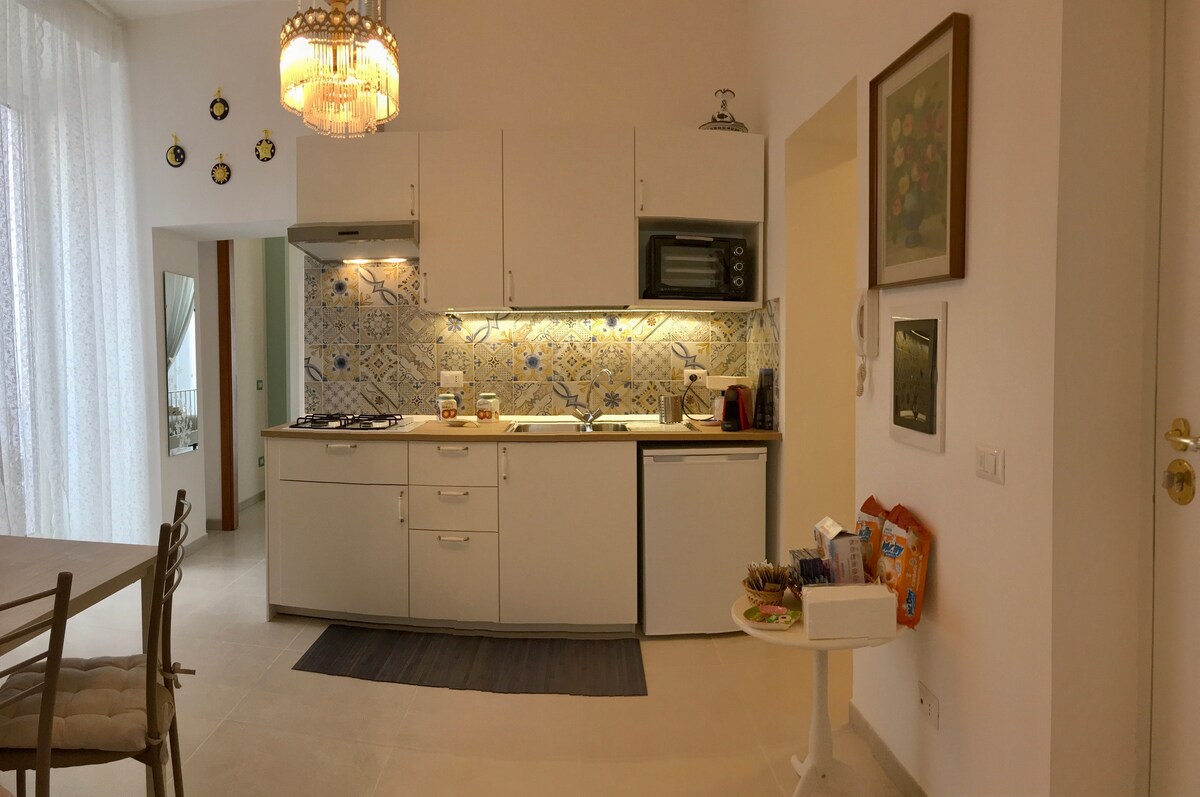 Successful Airbnb property: Casa Vacanza NANA' the heat is at home. in Napoli