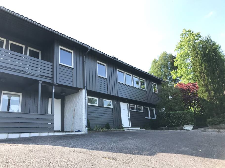 Front of the house and main entrance