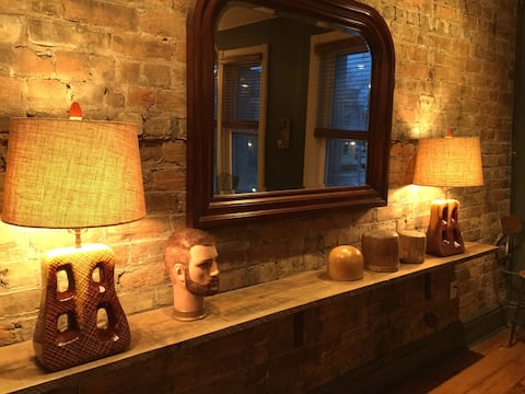 The Palatial - 1500 sq feet of amazing space.