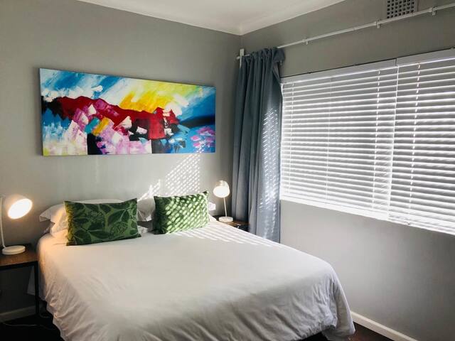 Sunny Sea Facing 2 Bedroom Apartment gallery image 5