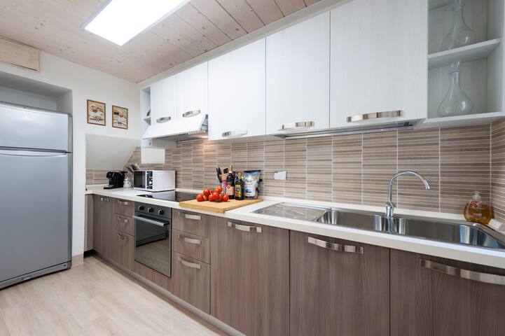 Supercomfort: 3+1 bdrms 4baths Duomo 0,14mi =230 m gallery image 5